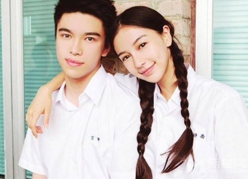 baby否认胞弟进娱乐圈 带病工作显敬业-angel