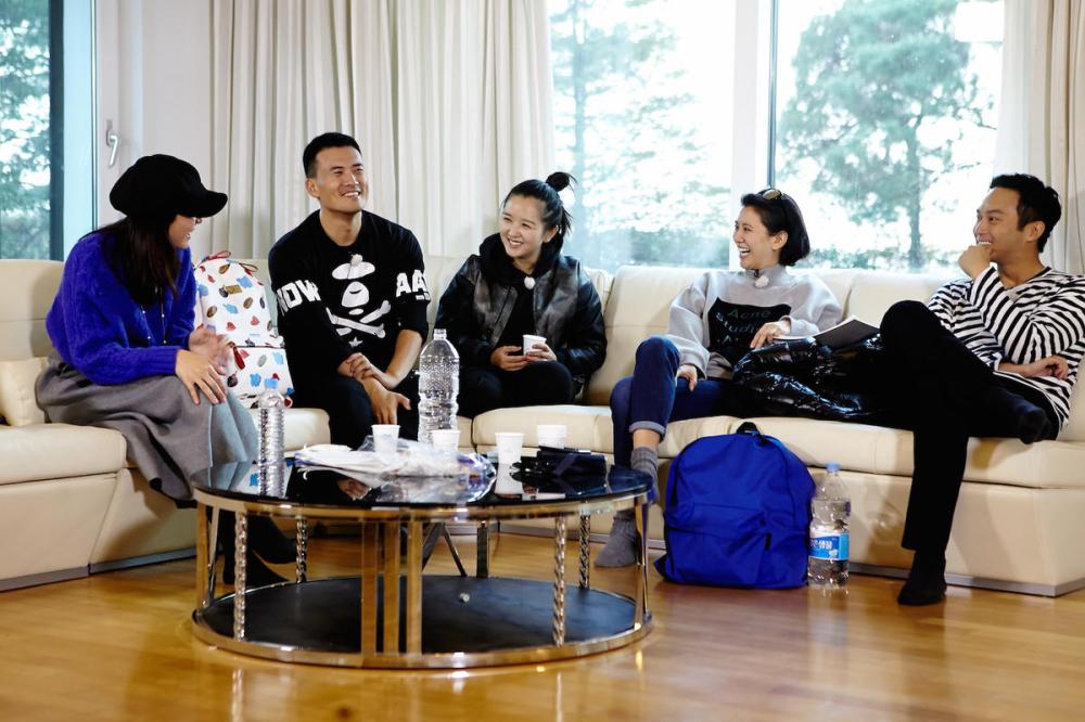 《 一路上有你 》今晚首播 何洁叶一茜遭绑架-