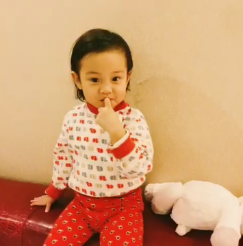 她女儿_李小璐性感浴照_李小璐天浴未删图片_李小璐 ...