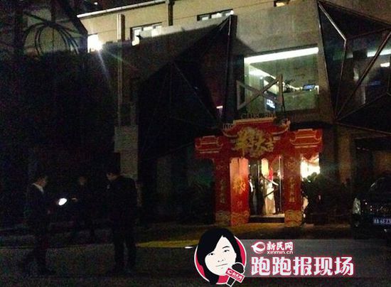 上海静安一酒吧20余人持械斗殴 7人送医-酒吧