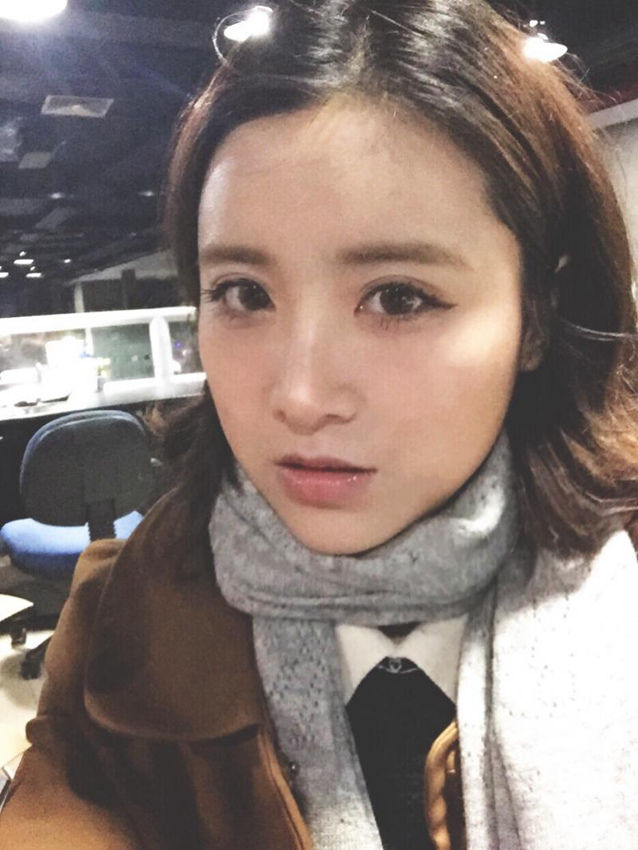 游戏美女主播受网友追捧 被誉为电竞届的贾玲