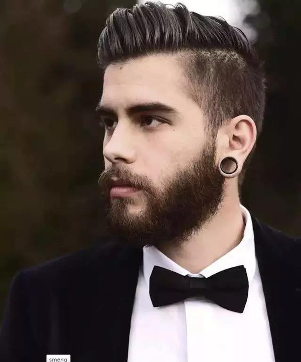 <em>2015年流行什么</em>男生<em>发型</em>,总有一款适合你,帅惨