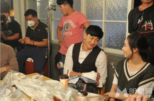 美丽的秘密开放探班 何润东宋茜床戏惹眼