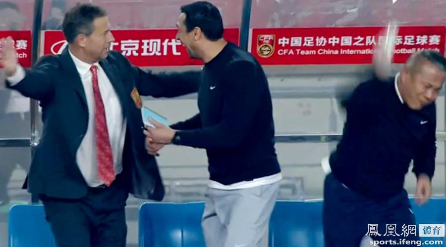 国足战平突尼斯 王<em>大雷</em>扑点于大宝破门(图)-国