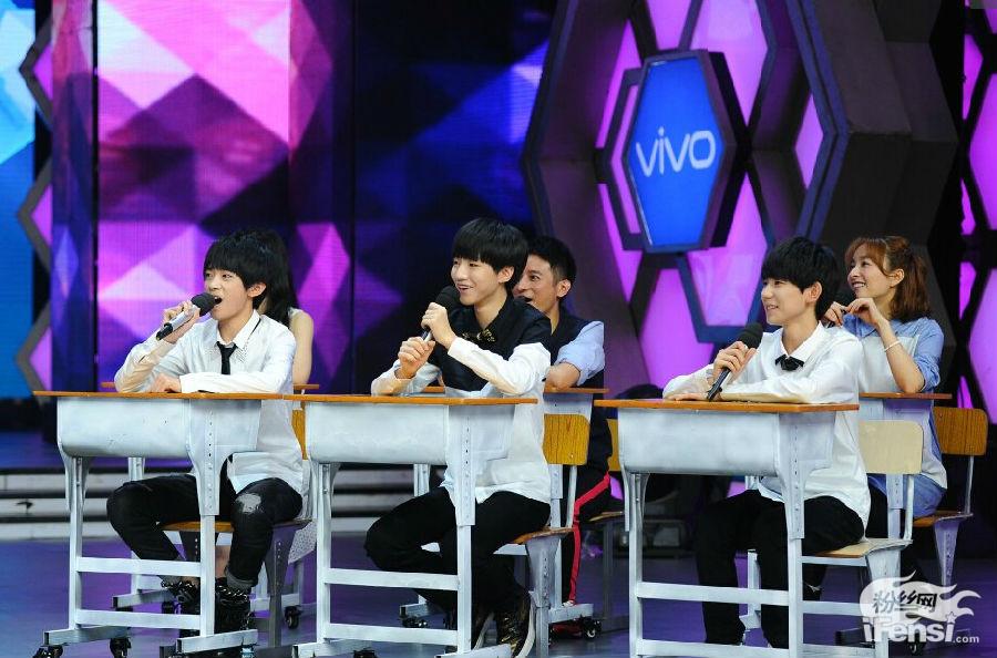 TFBOYS上《快乐大本营》酷帅呆萌颜值高