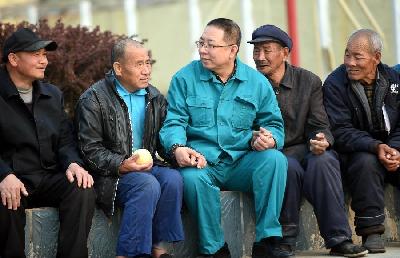 供电所所长李建兵32年的"小善大爱"