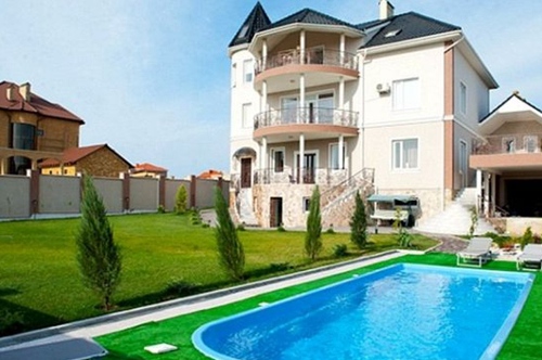 绝!乌超球队为保级放大招 大佬发海景房抵工资