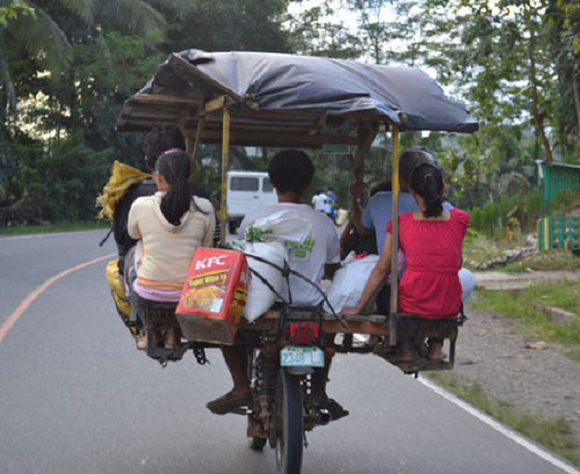 一大波高手来袭 摩托车是万能的(图)-高手|摩托