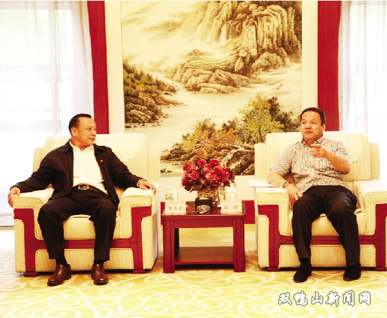 孙喆会见吉林亚泰集团董事长、总裁宋尚龙一行