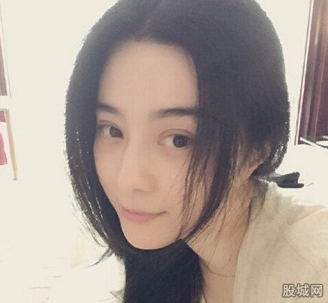 范冰冰发微博称周四见葫芦里卖啥药 是领证还