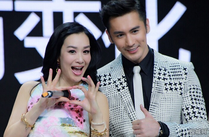 钟丽缇承认恋情 爱上小12岁大帅哥张伦硕