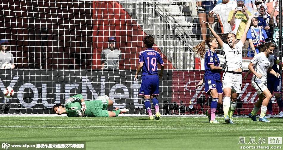 女足世界杯-美国5-2胜日本夺冠 中场逆天吊射引惊叹