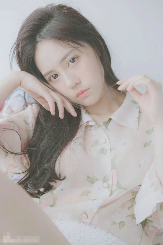 最美留学生赖诗滢被赞 小张馨予 :赖诗滢个人资