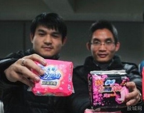 盘点大学生情趣创业动漫卖卫生巾紫色开情趣男生内裤女生奇葩图片
