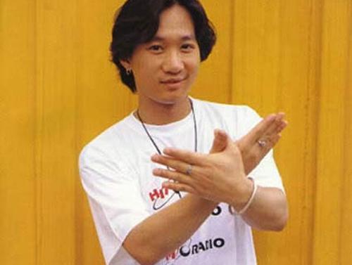 黄家驹没死是真的吗?