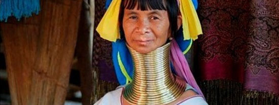 盘点9种争议习俗 印度未开化部落喜食人尸-盘