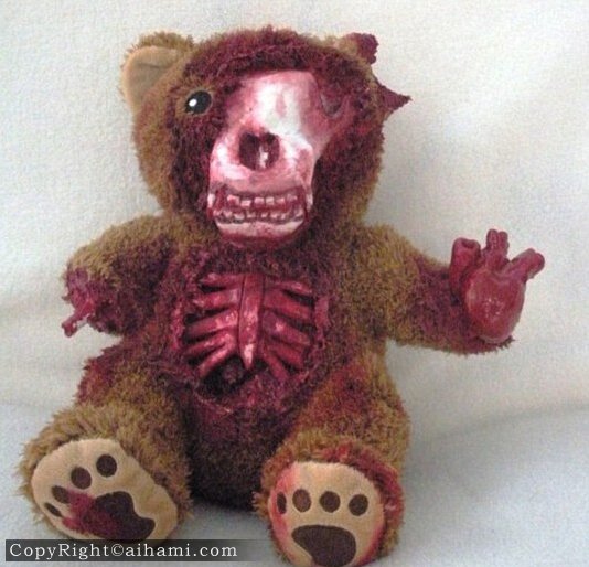 毁童年的惊悚玩具 泰迪熊被解剖吓死宝宝了