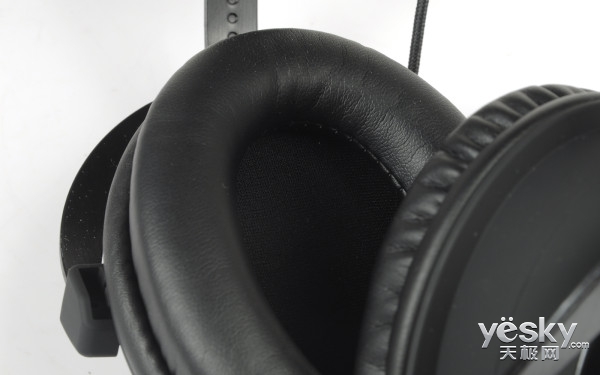游戏好手 金士顿HyperX Cloud Core耳机评测
