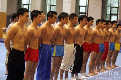 史上最强解析!中国人打篮球究竟差在哪?来到美