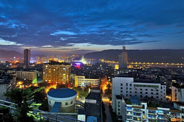 城市经济增速排名 重庆经济增速最高达到11%