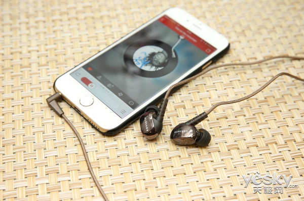 创新Aurvana In-Ear3 Plus双动铁耳塞评测