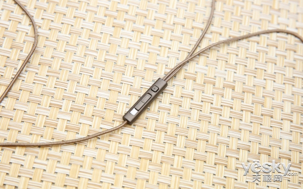 创新Aurvana In-Ear3 Plus双动铁耳塞评测