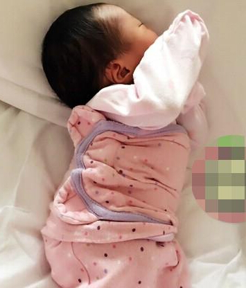  贾静雯二胎产女  修杰楷呵护备至获封超体贴男