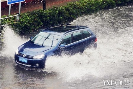 上海特大暴雨 网友:我也算开过游艇了!-上海|暴