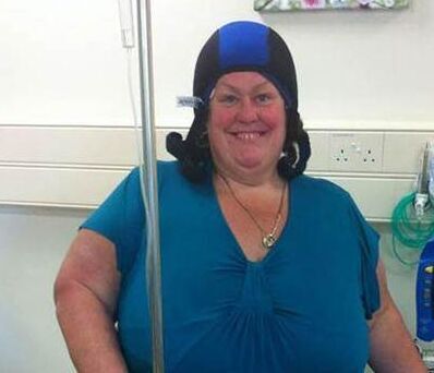 <em>胸部</em>太大惹的祸 女子手机塞<em>胸罩</em>10年患乳癌--东