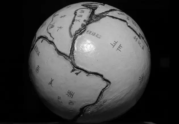 地球膨胀坐颠覆你的世界观吗?