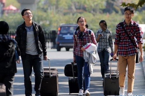 新生被取消国庆假 盘点各学校奇葩校规