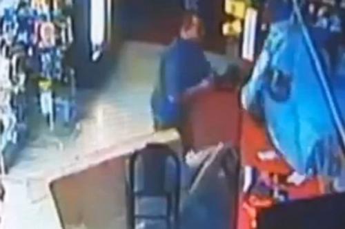  郭书瑶男友涉吸毒  金阳开记者会五度鞠躬道歉