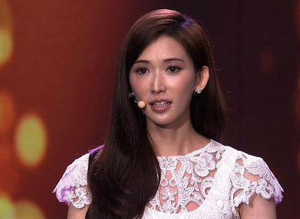 林志玲演讲阐述温和的力量 谈坠马感悟人生不惧花瓶评价