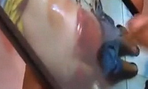  体罚学生打断扫把 好狠毒 体罚学生事件大盘点