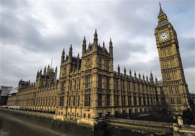  习近平访 英将参观 曼城 足球集团 4天出席20场活