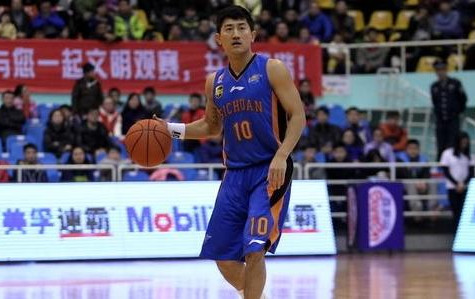  吕晓明宣布退役  发长微博回顾球员生活翻开新