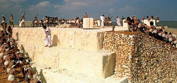 百慕大海底金字塔曝光:金字塔九大天谜至今无解