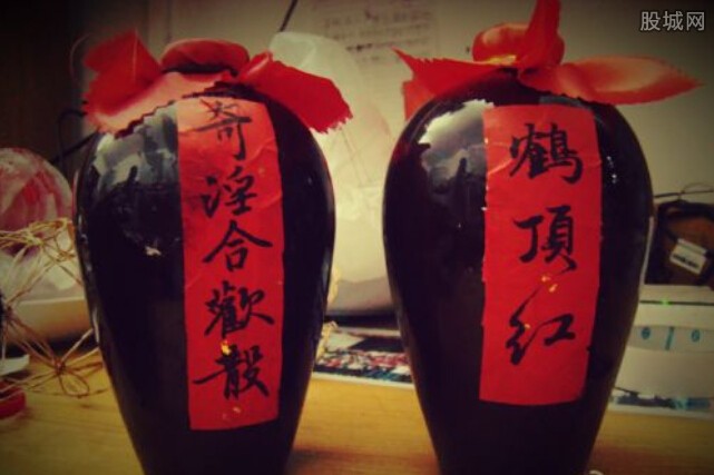 恶俗!商场卖零食奇淫合欢散 儿童要家长解释含