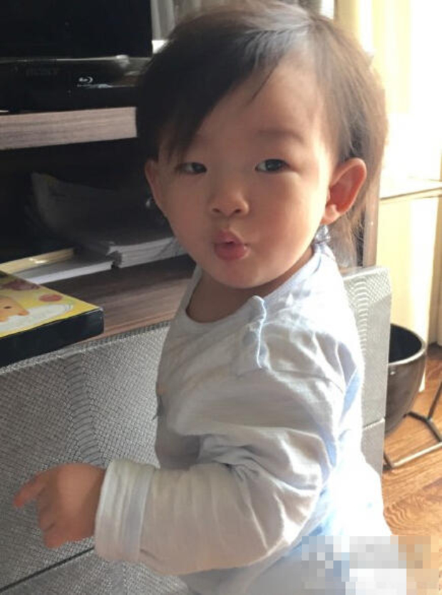  大S已怀二胎 挺大肚 大S汪小菲一家三品幸福合