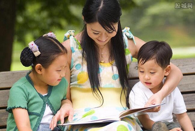  70后彷徨二孩 :年龄大了能生了却不知道该怎么