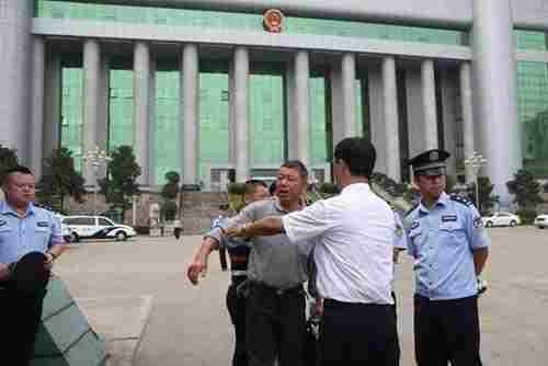 研究生 4判死刑终获无罪  无法重来的青春如何索