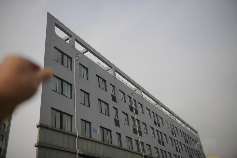  济南 一 高楼酷似 纸片 楼 最窄处宽20厘米 来了大