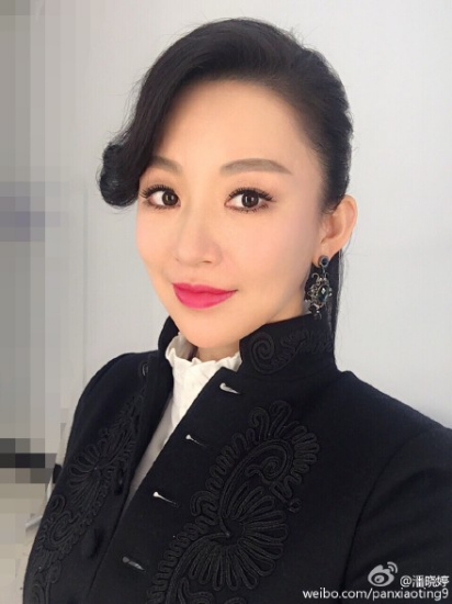  潘晓婷晒美照 尖下巴抢镜 录节目直言说多了(图
