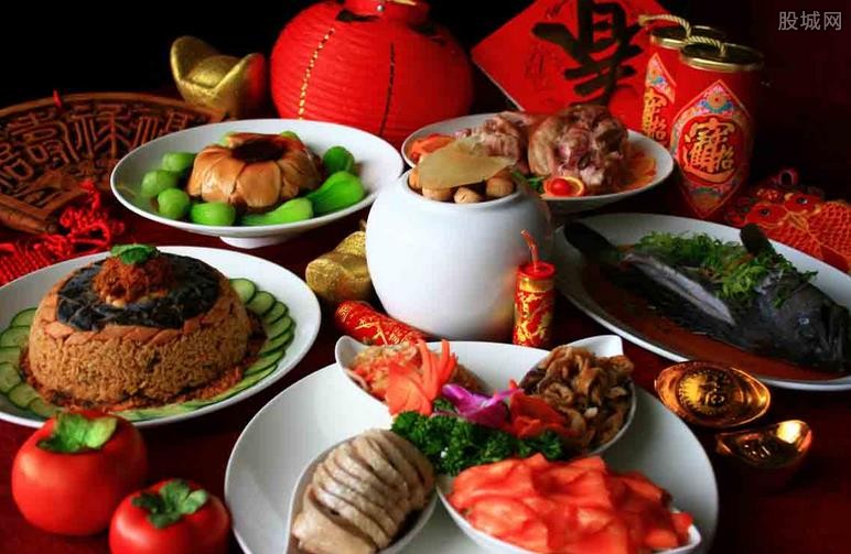  家族年夜饭AA制  在金钱上斤斤计较伤害了亲情