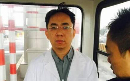 赵薇炒股又赚2亿!看看人家的朋友圈就明白了!