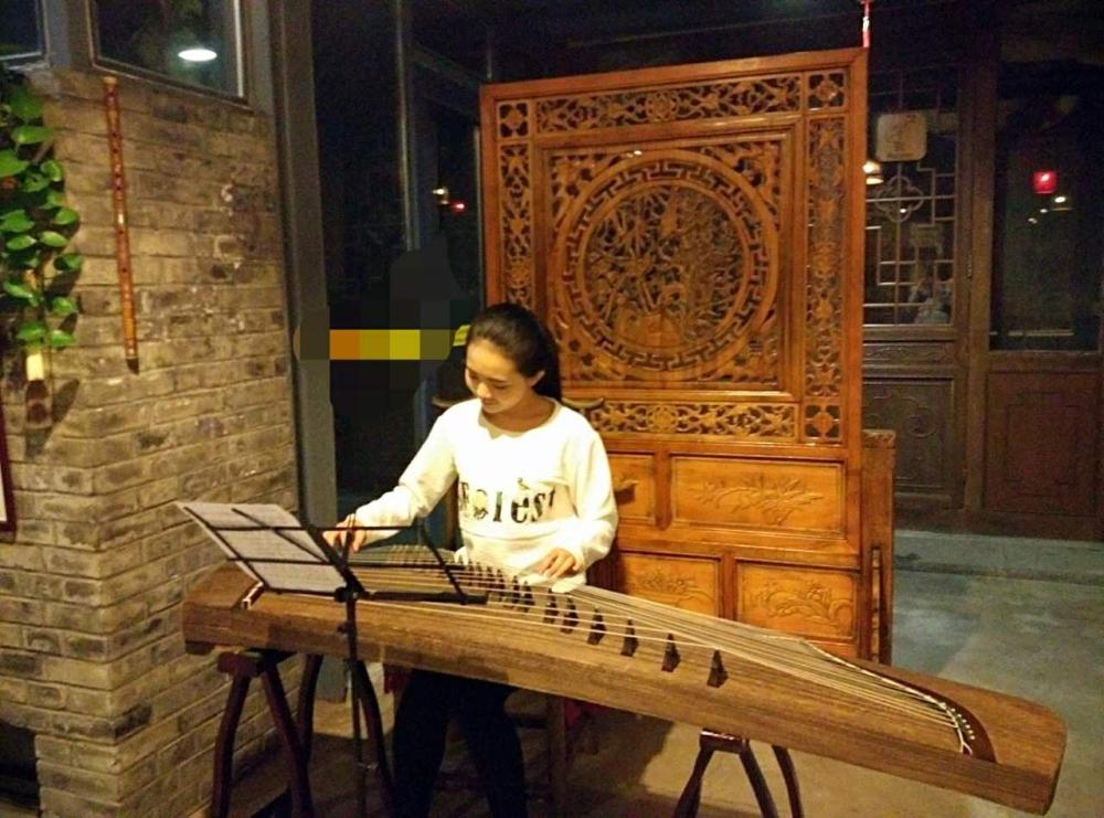 成语女神白话灵犀组合生活照曝光 中国千年一遇美女易主 费沁源取代鞠婧祎 发改委:今年起高铁票价由铁总自主制定 【本报】2015年度大众喜爱的50种图书出炉 当心海外免税黑店!华人合资开店专宰中国客 国平:中国巨轮在伟大掌舵中行稳致远 二论习近平总书记治国理政新思想新成就 男子网上找小姐连续汇款7次 一夜被骗2万元 环保部:春节这些地儿或现中度至重度雾霾 以习近平总书记重要指示要求统领广东工作 习近平井冈山再谈继承红色基因 三条主线开启治党新局面
