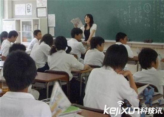 9%成年表示经验已有,他们于初中生时,受访过射精男子;但到了2011年初中金帆图片