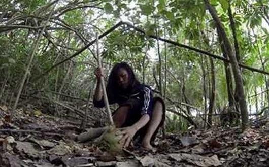  日本妹子孤岛生存  生存19日从美少女变成彪悍