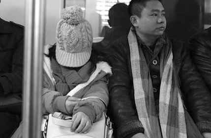 男子 相亲50次均失败  162CM身高是硬伤_流行