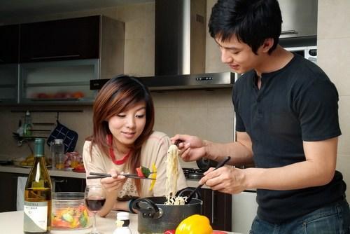 给跪了! 男子遭遇养生女友  每天必须跑5公里一